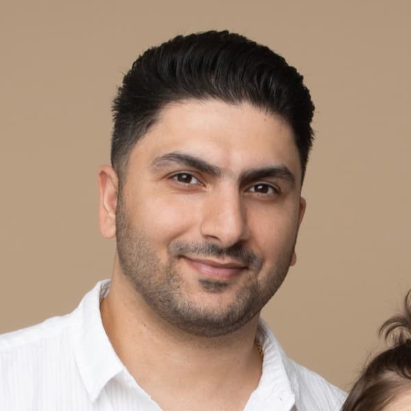 Shayan Zarrinsadaf